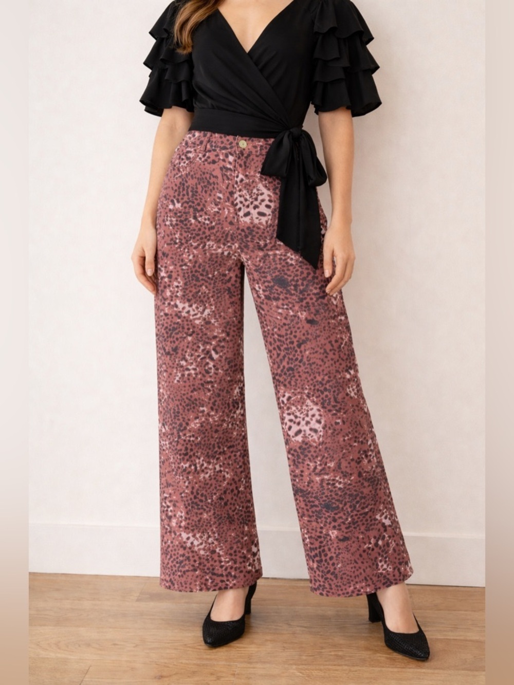 NWT Cider SZ L Wine/Black/Pink Leopard Print Wide Leg Jeans/Waist 29.1”-30.7”